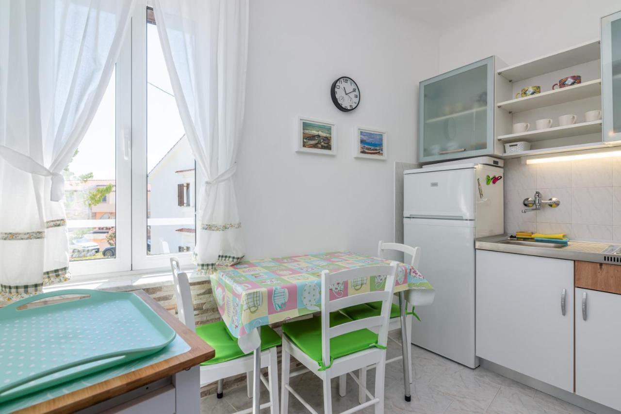 Apartment Luiza With Terrace Baška Buitenkant foto