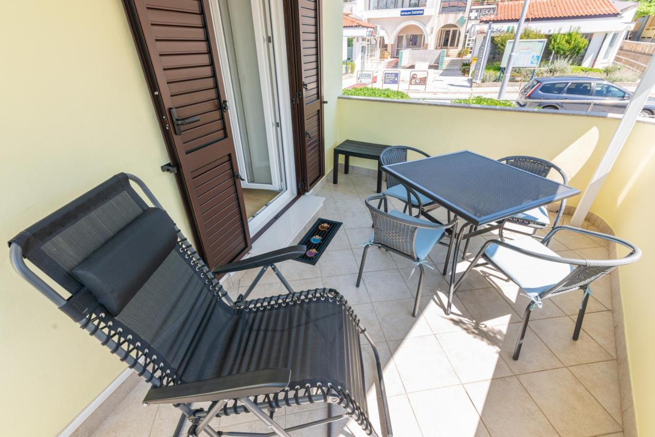 Apartment Luiza With Terrace Baška Buitenkant foto